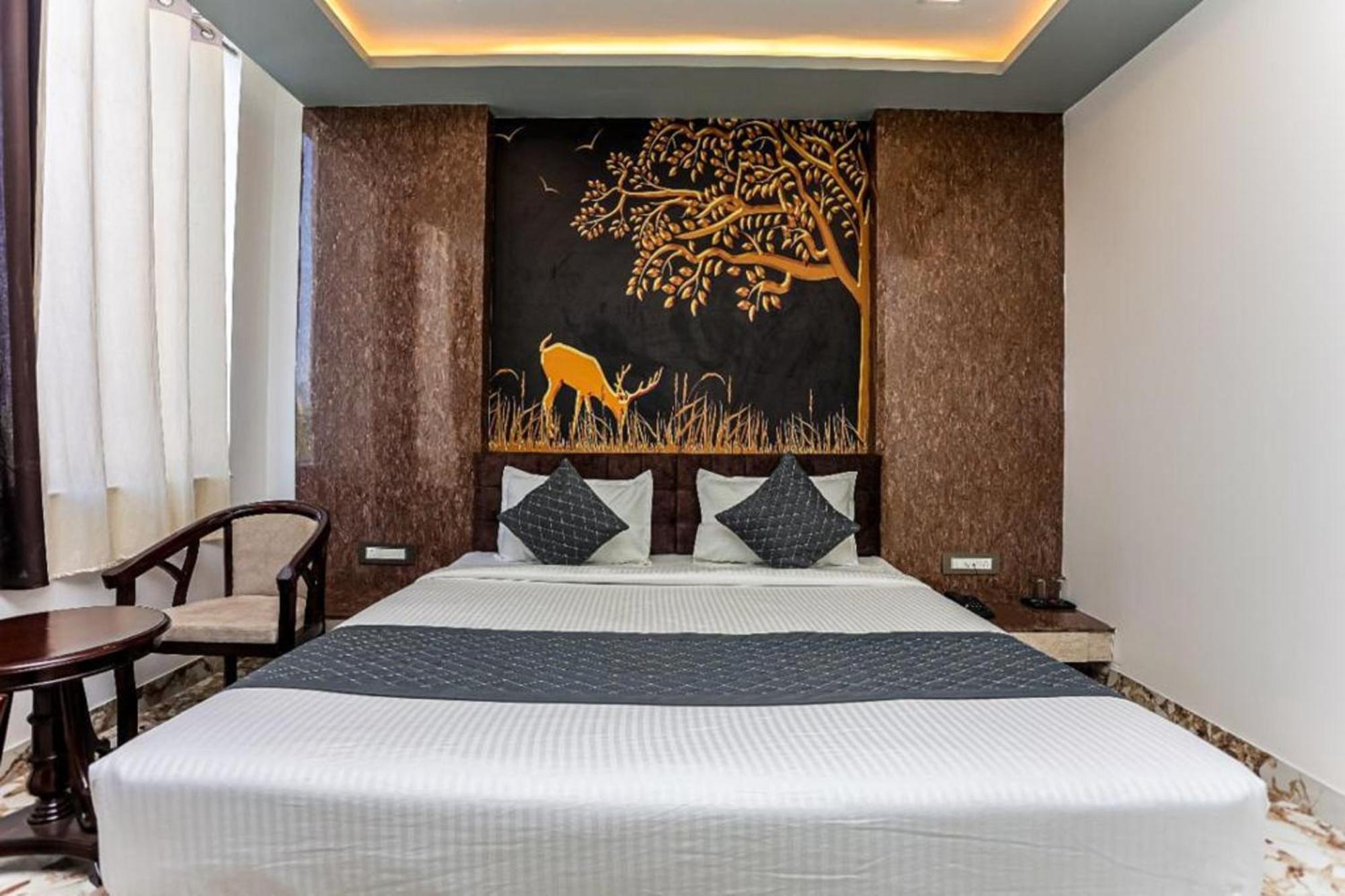 Hotel Eagle Inn Udaipur Eksteriør billede